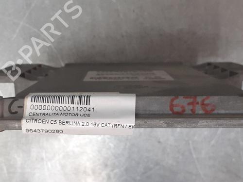 Used Engine control unit (ECU) CITROËN C5 I (DC_) 2.0 16V (DCRFNC, DCRFNF) (136 hp) 12690649