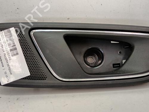 Rear right interior door handle SEAT LEON ST (5F8) 1.6 TDI (105 hp) 5F4839114B | 5F4839114B |