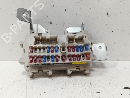Used Fuse box NISSAN MURANO I (Z50) 3.5 4x4 (234 hp) 17745196