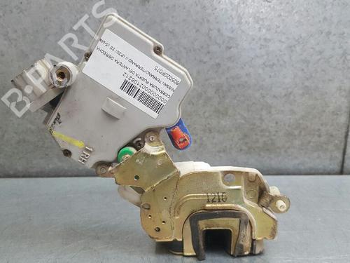 Used Front right lock NISSAN TERRANO II (R20) [1992-2007]  12741560