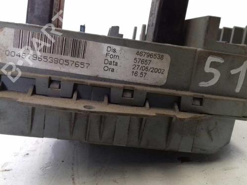 Fuse box FIAT STILO (192_) 1.6 16V (192_XB1A) | BP12760898E1 