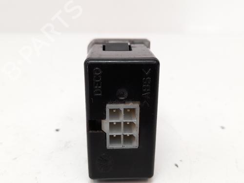 Switch CHEVROLET REZZO MPV (U100) 2.0 | BP12776717I30 