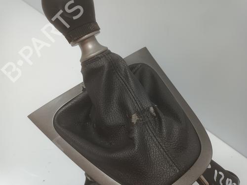 Gear lever TOYOTA AURIS (_E15_)  | BP21200977M90 