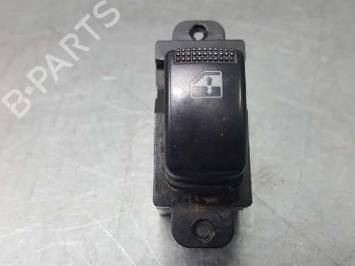 right-front-window-switch-hyundai-elantra-iii-xd-20-crdi-935752d000ax-935752d000ax-2000-2001-2002-2003-2004-2005-2006-12721652 main image