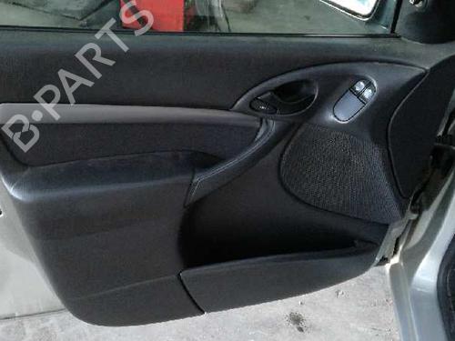 Left front fog light FORD FOCUS I (DAW, DBW) 1.8 TDCi | BP12720432C30 