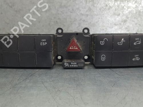 Used Warning switch MERCEDES-BENZ C-CLASS (W203) C 180 Kompressor (203.046) (143 hp) 12785638
