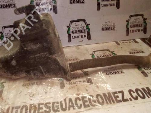Used Windscreen washer tank CHRYSLER VOYAGER IV (RG, RS) 2.5 CRD (141 hp) 12686343