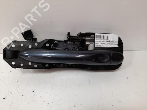 Maniglia esterna posteriore destra RENAULT MEGANE III Grandtour (KZ0/1) 1.5 dCi (KZ09, KZ0D, KZ1G, KZ29, KZ14, KZ1W, KZ10, KZ1F,... (110 hp) 15986753