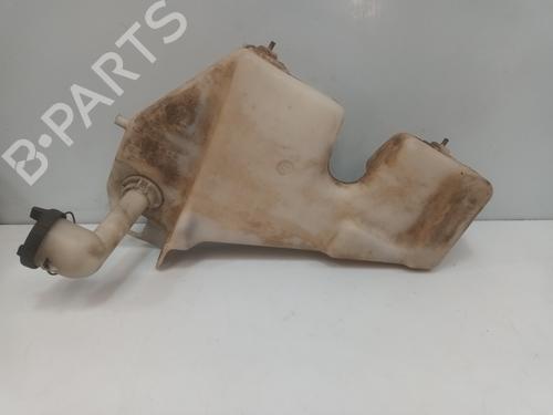 Used Windscreen washer tank Windscreen washer tank FORD FIESTA IV (JA_, JB_) 1.25 i 16V (75 hp) 36753133 36753133