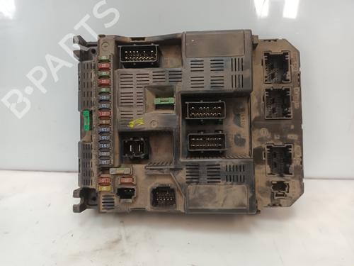 Used Fuse box PEUGEOT 307 (3A/C) [2000-2012]  27526122