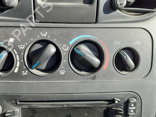 Used Climate control CHRYSLER PT CRUISER Convertible 2.4 (143 hp) 12773118