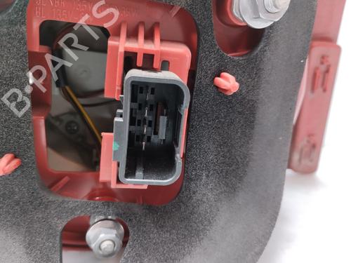 Right taillight VW PASSAT B6 (3C2) 2.0 TDI | BP32470072C35 - Image 4