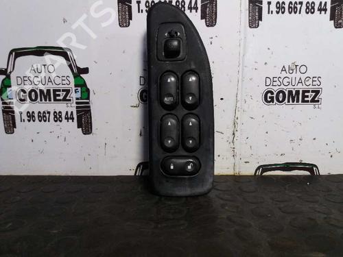 Used Right front window switch FORD USA WINDSTAR (A3) [1995-2004]  12856430
