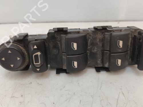 Used Left front window switch CITROËN C4 I (LC_) [2004-2014]  26440377
