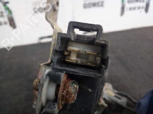 Front left lock HYUNDAI SONATA III (Y-3) 2.0 i 16V | BP12781417C98 