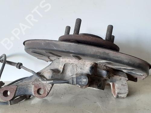 Right front steering knuckle LAND ROVER FREELANDER I (L314) 2.0 DI 4x4 | BP12747396M26 