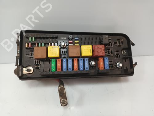 Used Fuse box OPEL VECTRA C (Z02) 2.2 DTI 16V (F69) (125 hp) 18472035