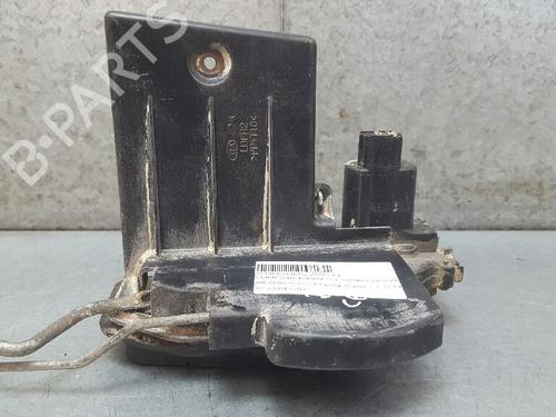 Used Front right lock KIA CERATO I Hatchback (LD) 1.6 (105 hp) 12749083