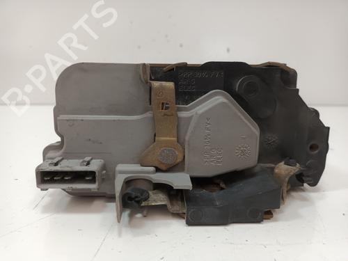 Used Rear left lock PEUGEOT 206 Hatchback (2A/C) 1.4 LPG (75 hp) 13815783