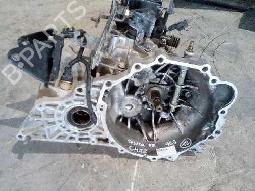 Used Gearbox HYUNDAI SANTA FÉ I (SM) 2.4 16V (146 hp) 12799243