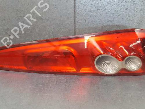 Right taillight FORD FIESTA V (JH_, JD_) 1.4 TDCi (68 hp) 12725591