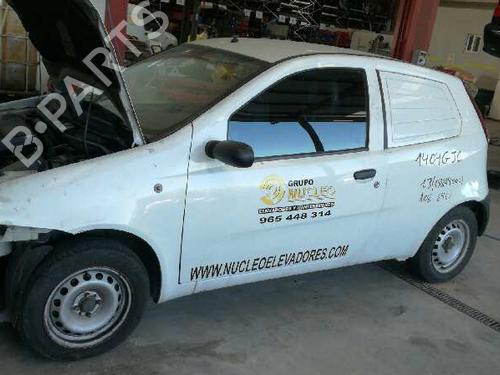 Lampa tylna klapy bagażnika lewa FIAT PUNTO (188_) 1.3 JTD 16V | BP12819757C79 