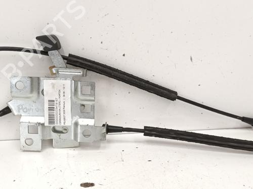 Used Tailgate lock PEUGEOT 3008 I MPV (0U_) 1.6 HDi (109 hp) 13540558