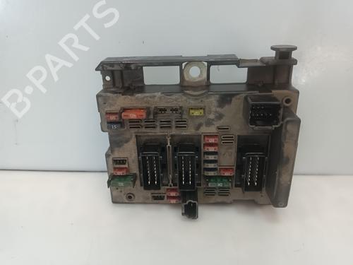 Used Fuse box Fuse box PEUGEOT 307 (3A/C) 1.6 16V (109 hp) 31757846 31757846