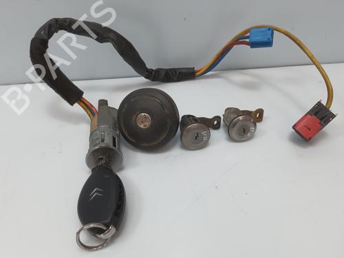 Used Electronic module Electronic module CITROËN XSARA (N1) 2.0 HDi 109 (109 hp) 33851928 33851928