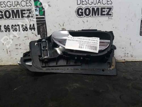 Used Front left interior door handle Front left interior door handle PEUGEOT 307 CC (3B) 2.0 16V (140 hp) 12696370 12696370