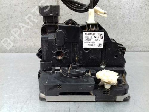 Høyre foran lås OPEL CORSA E (X15) 1.4 (08, 68) (90 hp) 12751421