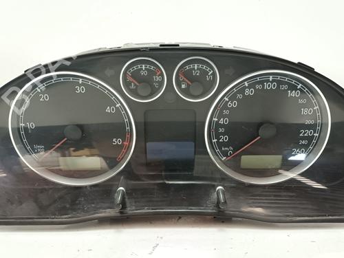 Used Instrument cluster VW PASSAT B5.5 (3B3) 1.9 TDI (130 hp) 12777816