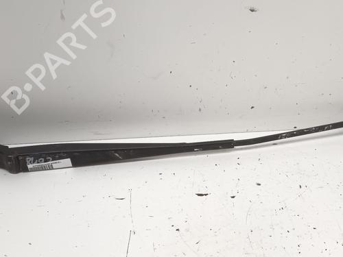 Used Front windshield wiper arm FIAT DUCATO Van (250_) 120 Multijet 2,3 D (120 hp) 17871043