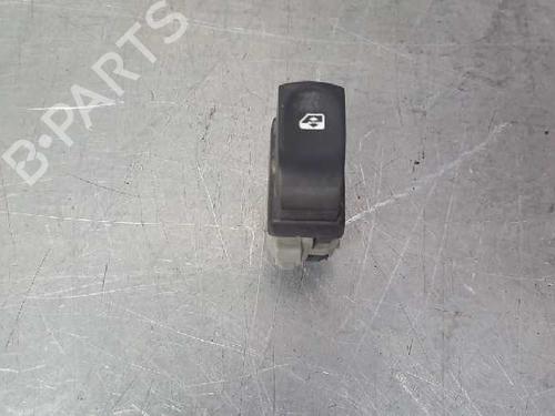 Used Left front window switch Left front window switch RENAULT MODUS / GRAND MODUS (F/JP0_) 1.2 (JP0C, JP0K, FP0C, FP0K, FP0P, JP0P, JP0T) (75 hp) 12707330 12707330