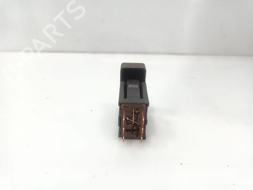 Used Warning switch SUZUKI IGNIS II (MH) 1.3 (RM413) (94 hp) 30318838