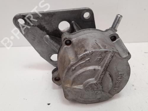 Used Vacuum pump CITROËN XSARA Coupe (N0) 1.9 D (68 hp) 12773654