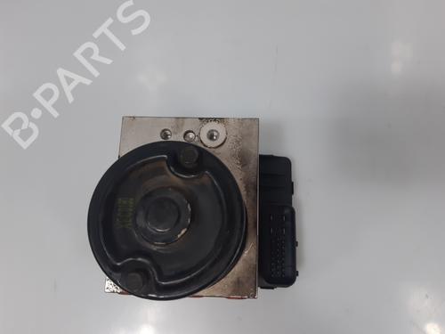 Used ABS pump HYUNDAI ELANTRA III (XD) 2.0 CRDi (113 hp) 19111054