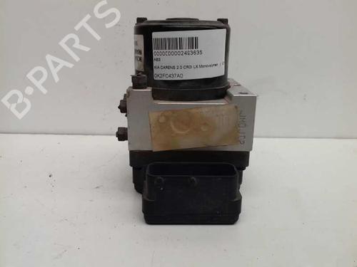 Used ABS pump KIA CARENS II MPV (FJ) 2.0 CRDi (113 hp) 12758255