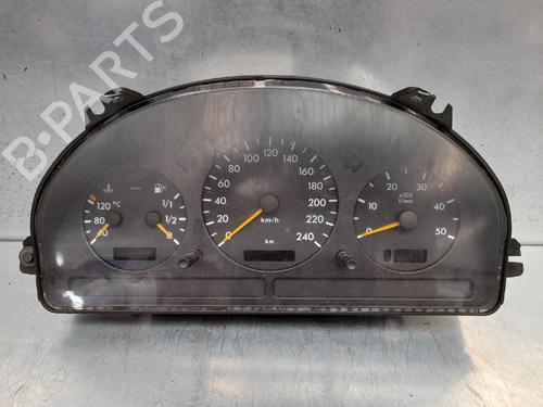 Used Instrument cluster MERCEDES-BENZ M-CLASS (W163) ML 270 CDI (163.113) (163 hp) 12769091