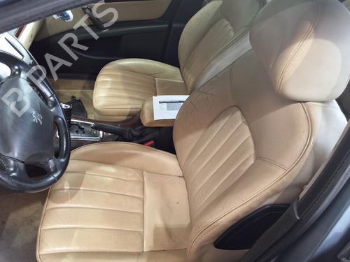 Left headlight PEUGEOT 407 (6D_) 2.0 (6DRFNB, 6DRFNE) | BP31991664C28