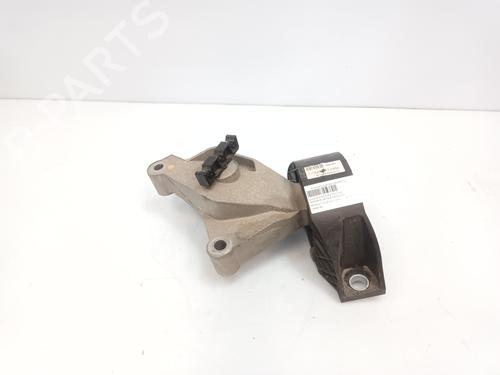 Used Engine mount RENAULT CLIO IV (BH_) [2012-2021]  25902515