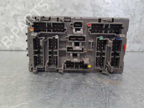Used Fuse box PEUGEOT 406 (8B) 1.8 16V (110 hp) 12704107