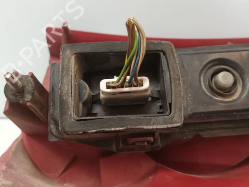 Left taillight PEUGEOT 307 Break (3E) 2.0 HDI 110 | BP32164442C34 - Image 2