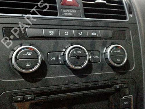 Used Climate control VW TOURAN (1T3) 1.6 TDI (105 hp) 12857532
