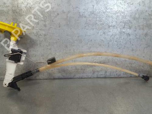 Used Fuel pump AUDI TT (8J3) 2.0 TDI quattro (170 hp) 12713887