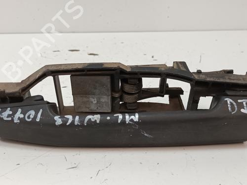 Used Front left exterior door handle MERCEDES-BENZ M-CLASS (W163) ML 270 CDI (163.113) (163 hp) 14245434