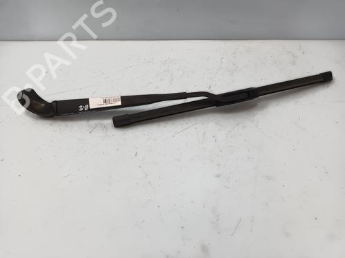 Used Front windshield wiper arm MINI MINI (R56) Cooper D (109 hp) 21052433