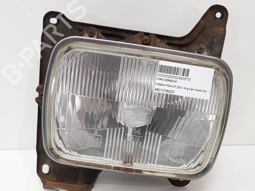 Used Right headlight NISSAN PICK UP (D21) 2.5 D 4WD (75 hp) 12757189