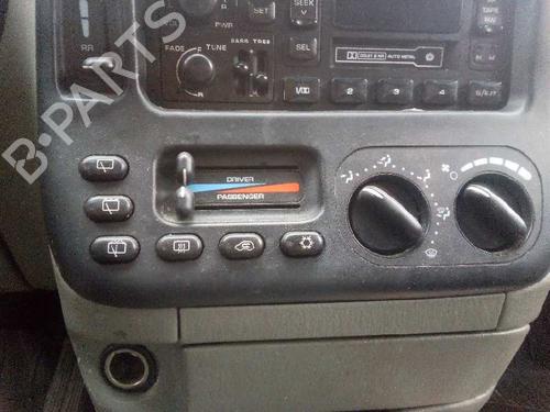 Used Climate control CHRYSLER VOYAGER / GRAND VOYAGER III (GS_, NS_) 3.3 i (158 hp) 12691951