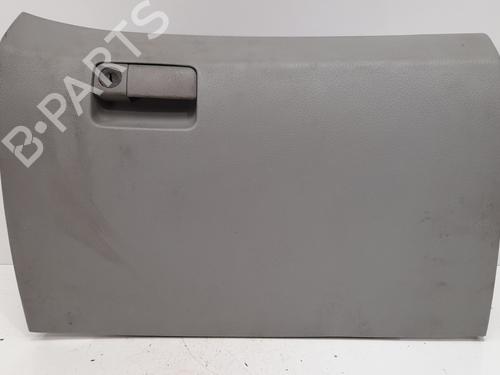 Used Glove box KIA CERATO I Hatchback (LD) 1.5 CRDi (102 hp) 12755153